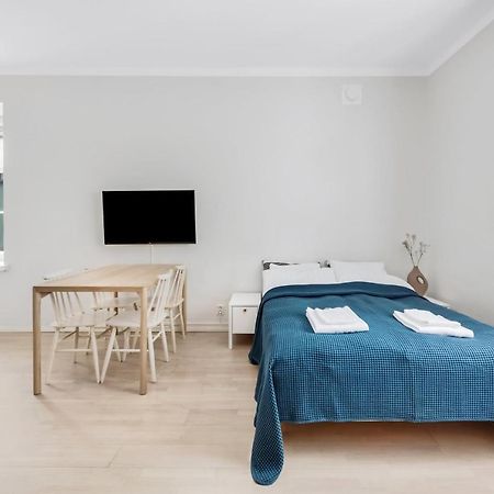 הלסינקי Wehost Modern Scandinavian Studio In Trendy Kallio מראה חיצוני תמונה